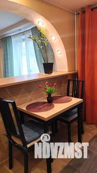 Студия квартира, посуточно, 32м2, 2/9 этаж