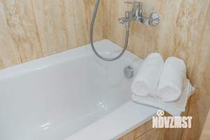 1-к квартира, посуточно, 44м2, 1/1 этаж