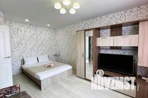 1-к квартира, посуточно, 32м2, 3/3 этаж