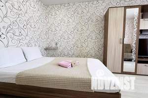 1-к квартира, посуточно, 32м2, 3/3 этаж