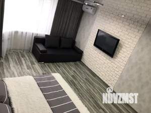 1-к квартира, посуточно, 42м2, 10/17 этаж