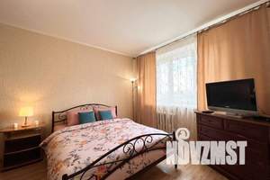 1-к квартира, посуточно, 42м2, 6/9 этаж