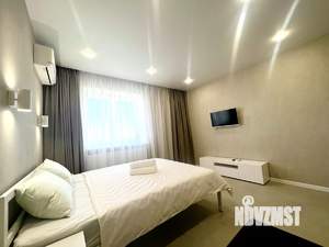 1-к квартира, посуточно, 44м2, 17/21 этаж