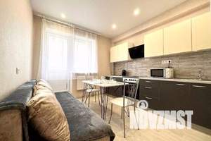 1-к квартира, посуточно, 44м2, 10/22 этаж