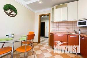 1-к квартира, посуточно, 44м2, 4/5 этаж