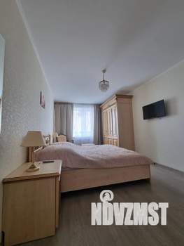 1-к квартира, посуточно, 38м2, 1/3 этаж