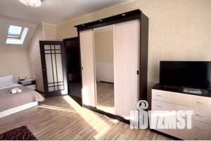 1-к квартира, посуточно, 42м2, 4/4 этаж