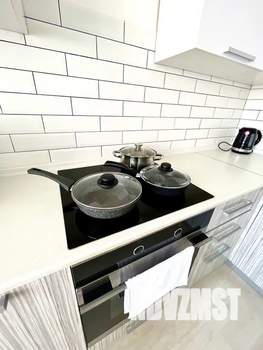 1-к квартира, посуточно, 40м2, 8/16 этаж