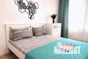 1-к квартира, посуточно, 40м2, 3/25 этаж