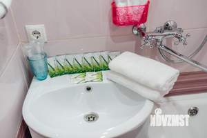 2-к квартира, посуточно, 44м2, 1/1 этаж