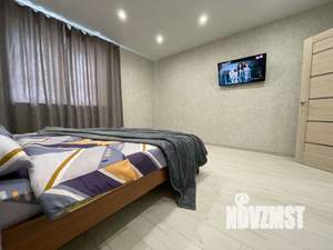 1-к квартира, посуточно, 43м2, 1/1 этаж