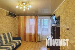 1-к квартира, посуточно, 42м2, 5/5 этаж