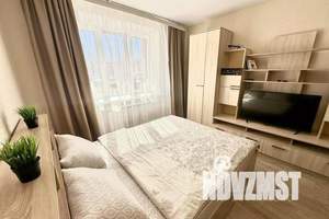 1-к квартира, посуточно, 40м2, 1/9 этаж