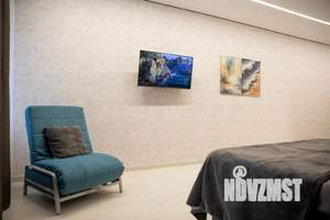 Студия квартира, посуточно, 35м2, 1/18 этаж