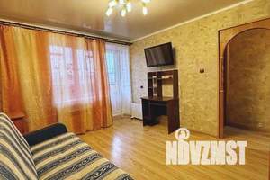 1-к квартира, посуточно, 42м2, 5/5 этаж