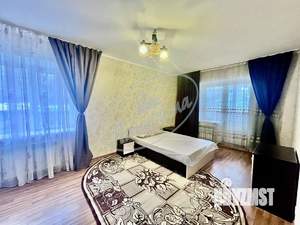 2-к квартира, вторичка, 80м2, 1/3 этаж