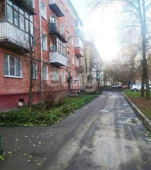 2-к квартира, вторичка, 43м2, 1/4 этаж