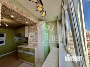 2-к квартира, вторичка, 69м2, 9/9 этаж