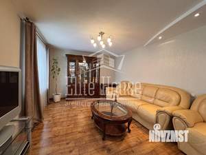 2-к квартира, вторичка, 148м2, 3/5 этаж