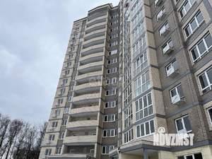 2-к квартира, вторичка, 64м2, 10/17 этаж