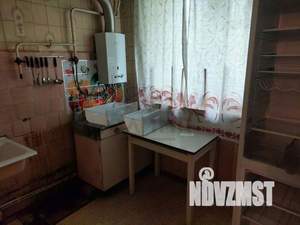 2-к квартира, вторичка, 42м2, 1/5 этаж