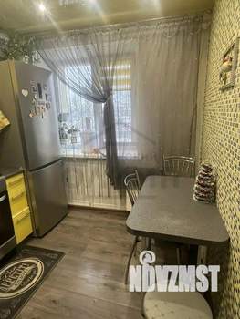 3-к квартира, вторичка, 42м2, 5/5 этаж