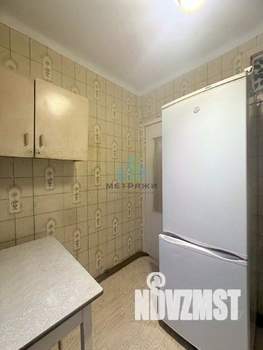 2-к квартира, вторичка, 42м2, 1/5 этаж