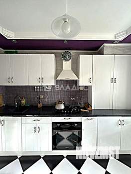 2-к квартира, вторичка, 64м2, 1/9 этаж