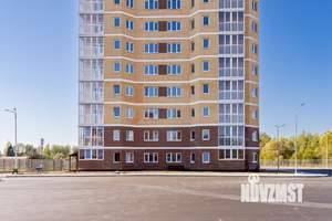 2-к квартира, вторичка, 65м2, 1/17 этаж