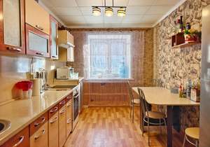 4-к квартира, вторичка, 95м2, 1/5 этаж