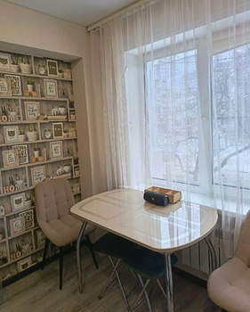 2-к квартира, вторичка, 53м2, 1/5 этаж