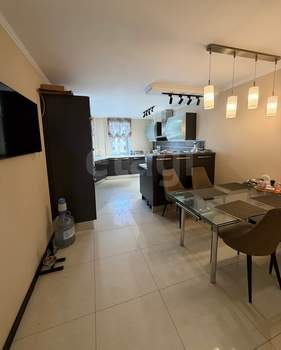 4-к квартира, вторичка, 197м2, 3/8 этаж