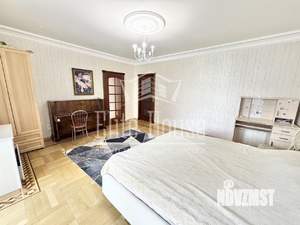 4-к квартира, вторичка, 177м2, 5/10 этаж