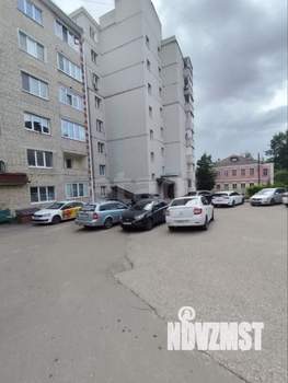2-к квартира, вторичка, 49м2, 1/6 этаж