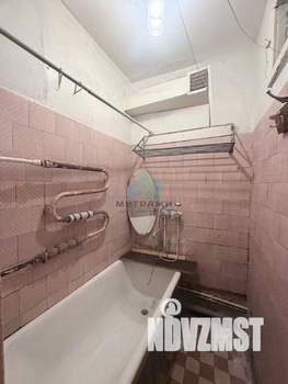 2-к квартира, вторичка, 42м2, 1/5 этаж