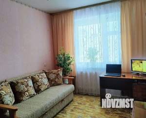 2-к квартира, вторичка, 50м2, 8/9 этаж