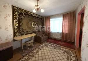 2-к квартира, вторичка, 44м2, 1/4 этаж
