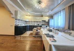 3-к квартира, вторичка, 108м2, 7/9 этаж