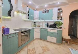 3-к квартира, вторичка, 72м2, 8/14 этаж