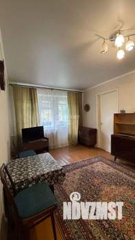 2-к квартира, вторичка, 42м2, 3/5 этаж