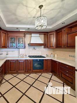 4-к квартира, вторичка, 170м2, 6/9 этаж