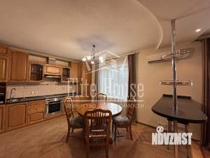 2-к квартира, вторичка, 148м2, 3/5 этаж