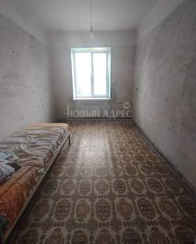 2-к квартира, вторичка, 58м2, 3/3 этаж