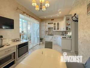 4-к квартира, вторичка, 130м2, 3/4 этаж