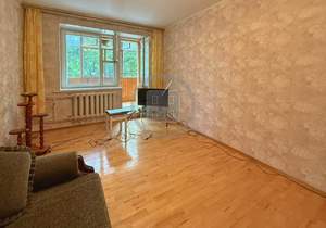 2-к квартира, вторичка, 65м2, 1/5 этаж