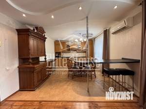 2-к квартира, вторичка, 148м2, 3/5 этаж