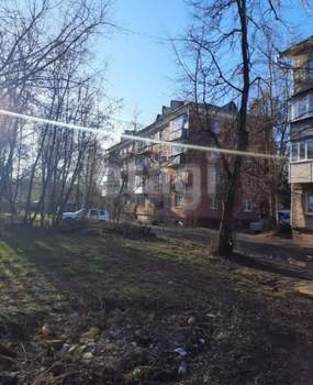2-к квартира, вторичка, 43м2, 1/4 этаж