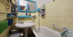 3-к квартира, вторичка, 49м2, 3/5 этаж