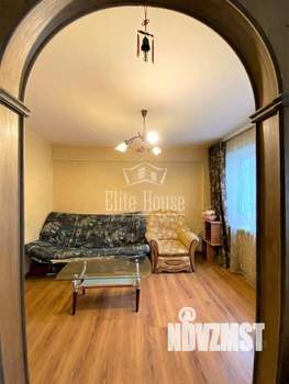 3-к квартира, вторичка, 65м2, 1/9 этаж