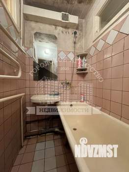 2-к квартира, вторичка, 42м2, 1/5 этаж